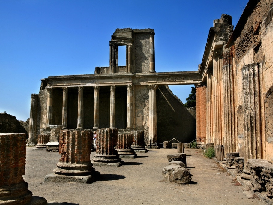 Il Foro -  escursione al sito archeologico di Pompei da Positano