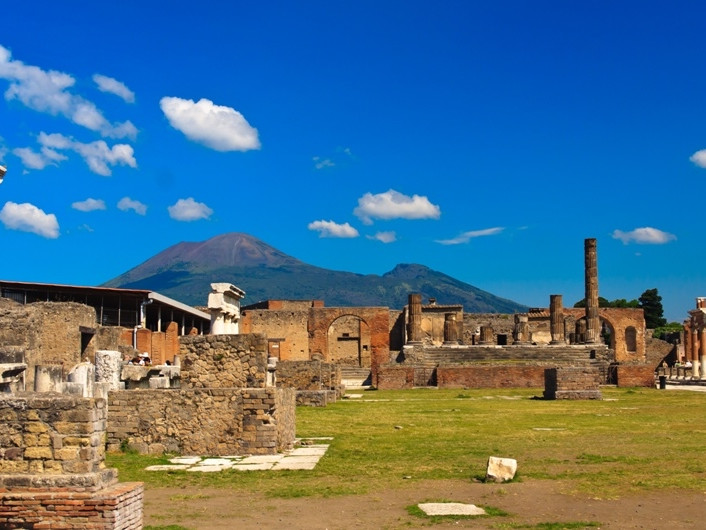 Il Foro -  escursione al sito archeologico di Pompei dal porto di Napoli