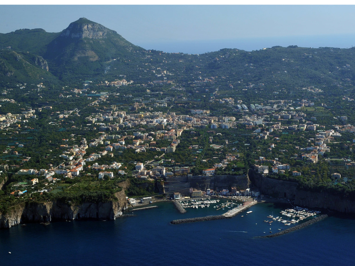 Sorrento aerial view - Private tour to Pompeii and Sorrento