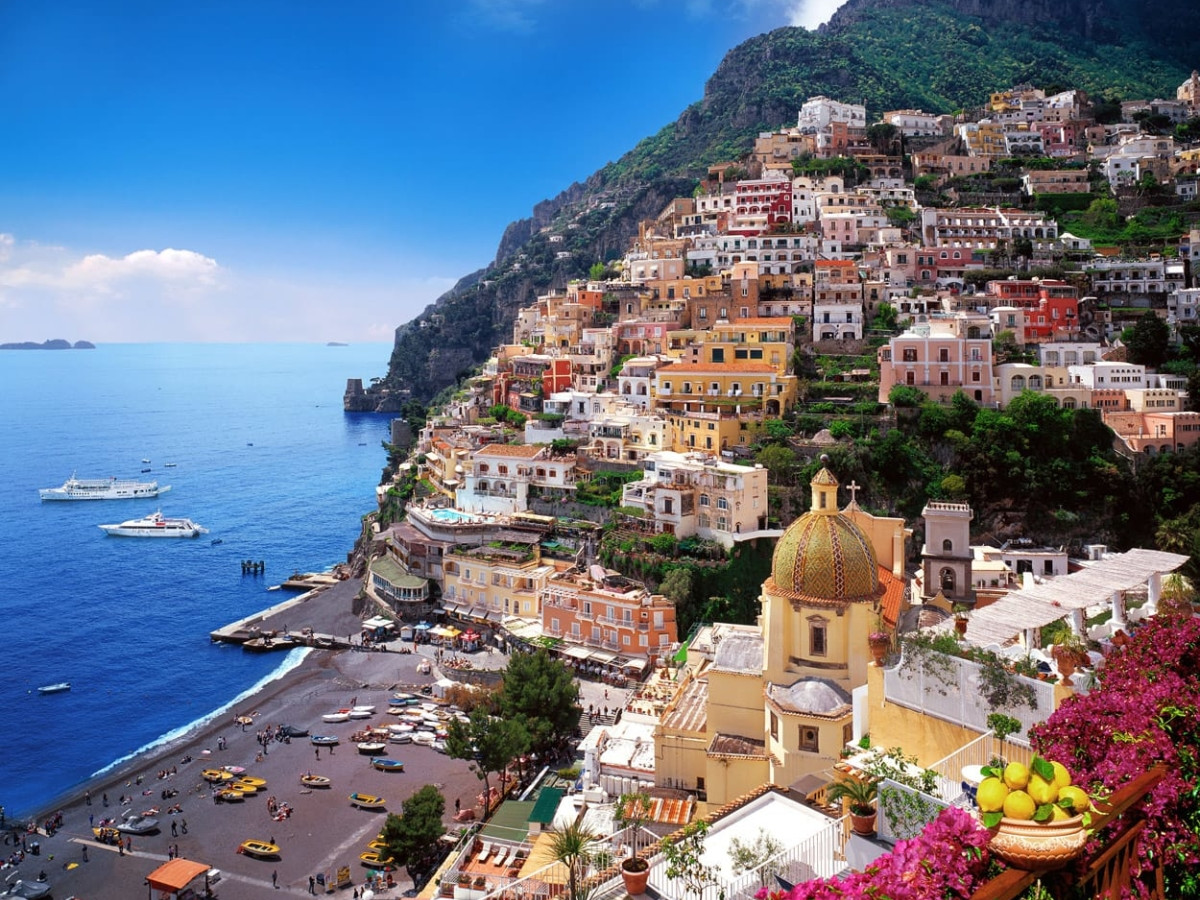 Tour Amalfi coast - Positano, Spiaggia Grande beach and Santa Maria Assunta church