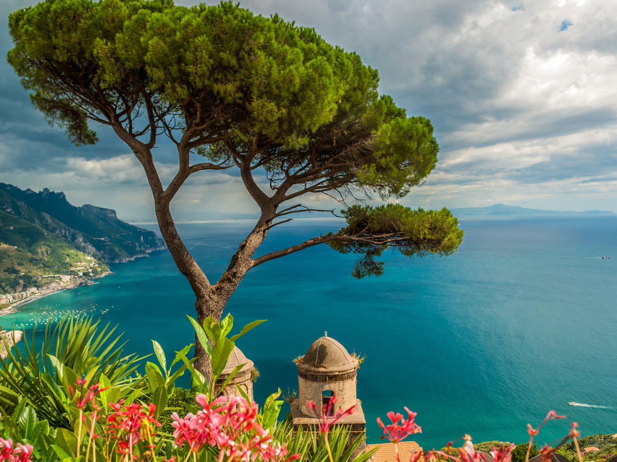 Tour Amalfi coast - Positano view with its bay