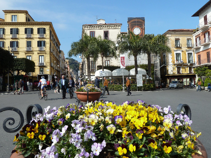 Sorrento Marina piccola - Tour privato a Pompei e Sorrento