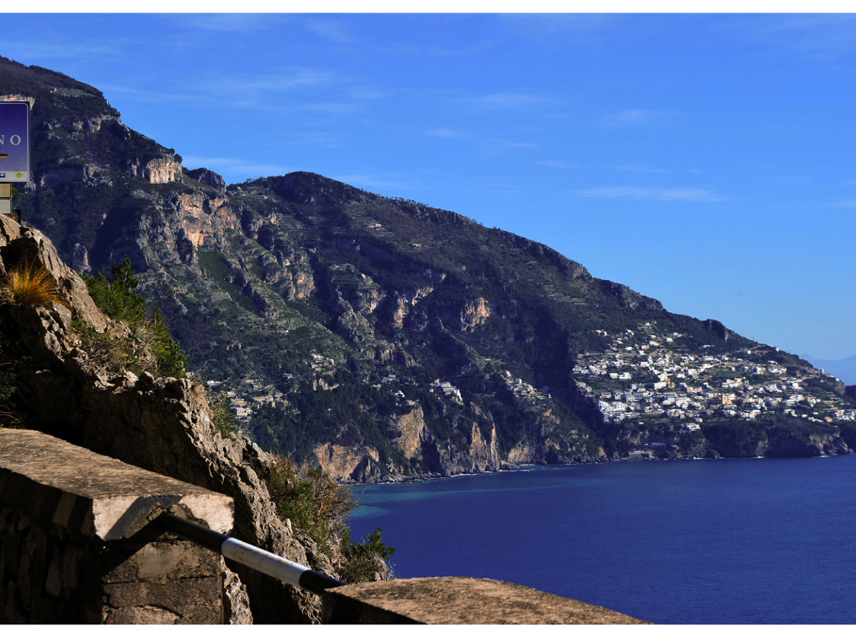 Tour della Costiera Amalfitana dal porto di Sorrento - Vista dai tornanti