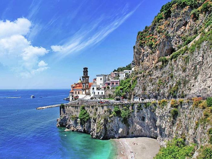 Tour della Costiera Amalfitana dal porto di Sorrento - Una caletta